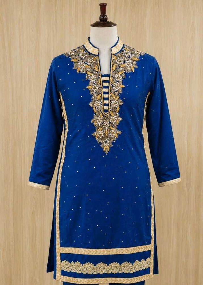 Women Embellished Royal Blue Kurta
