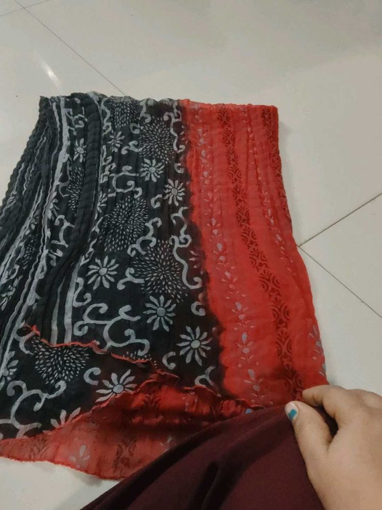 Red &amp; Black Patterned Dupatta