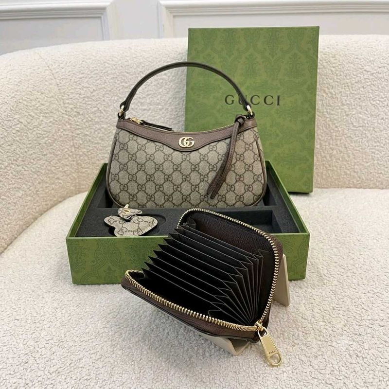 Gucci GG Marmont Shoulder Bag &amp; Card Holder Set