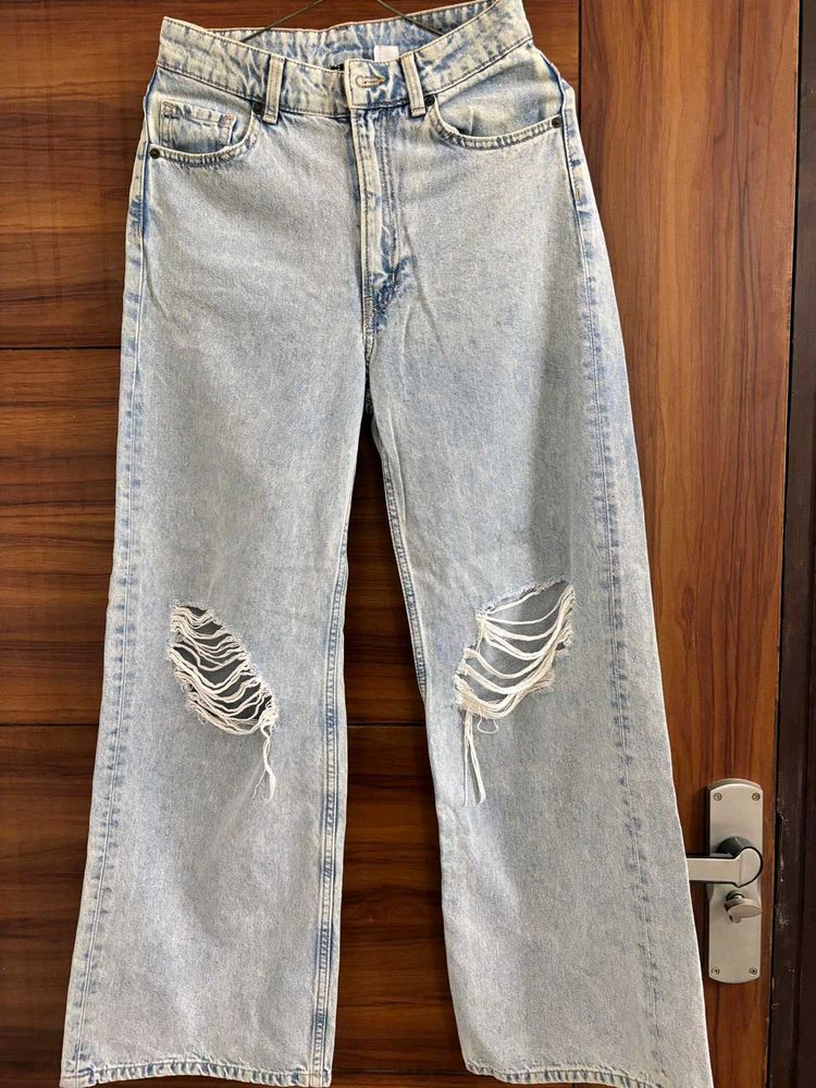 Distressed Wide Leg Jeans