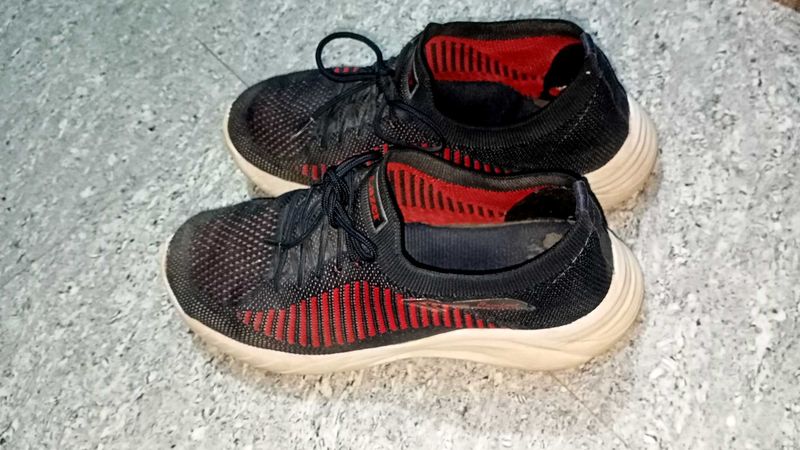 Comfortable Blue &amp; Red Sports shoes