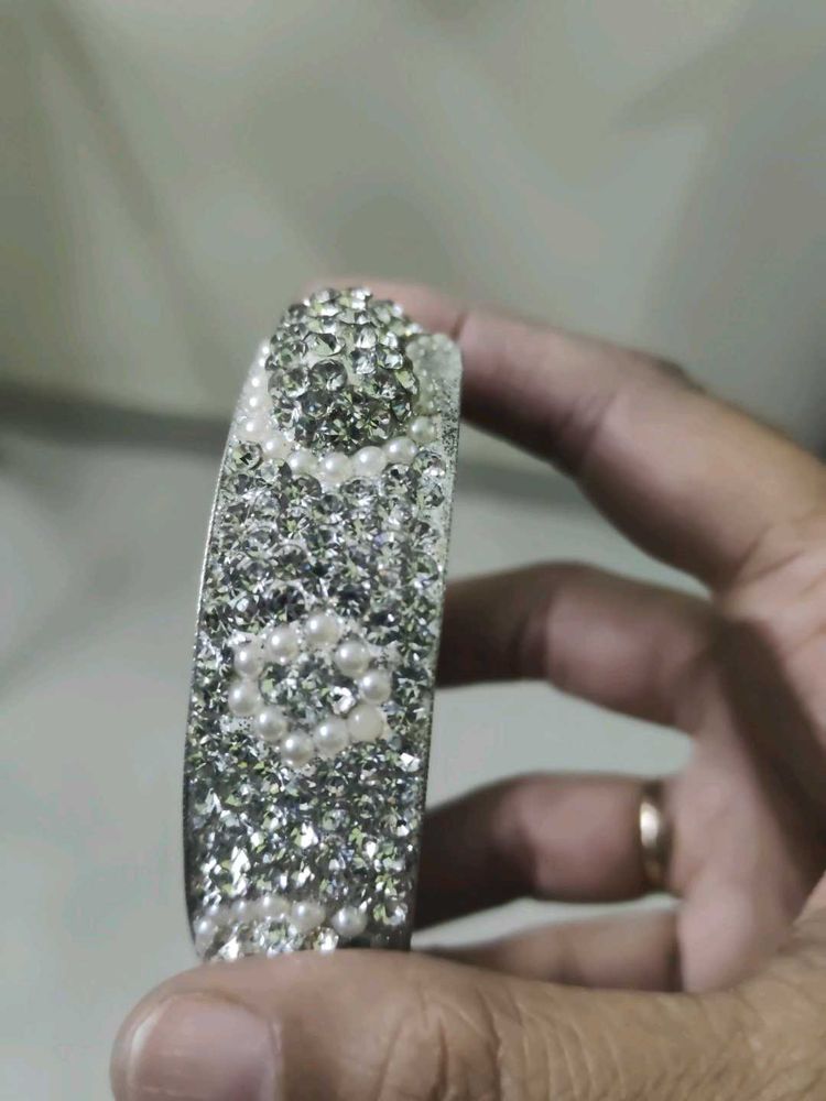 Sparkling Rhinestone Bangle