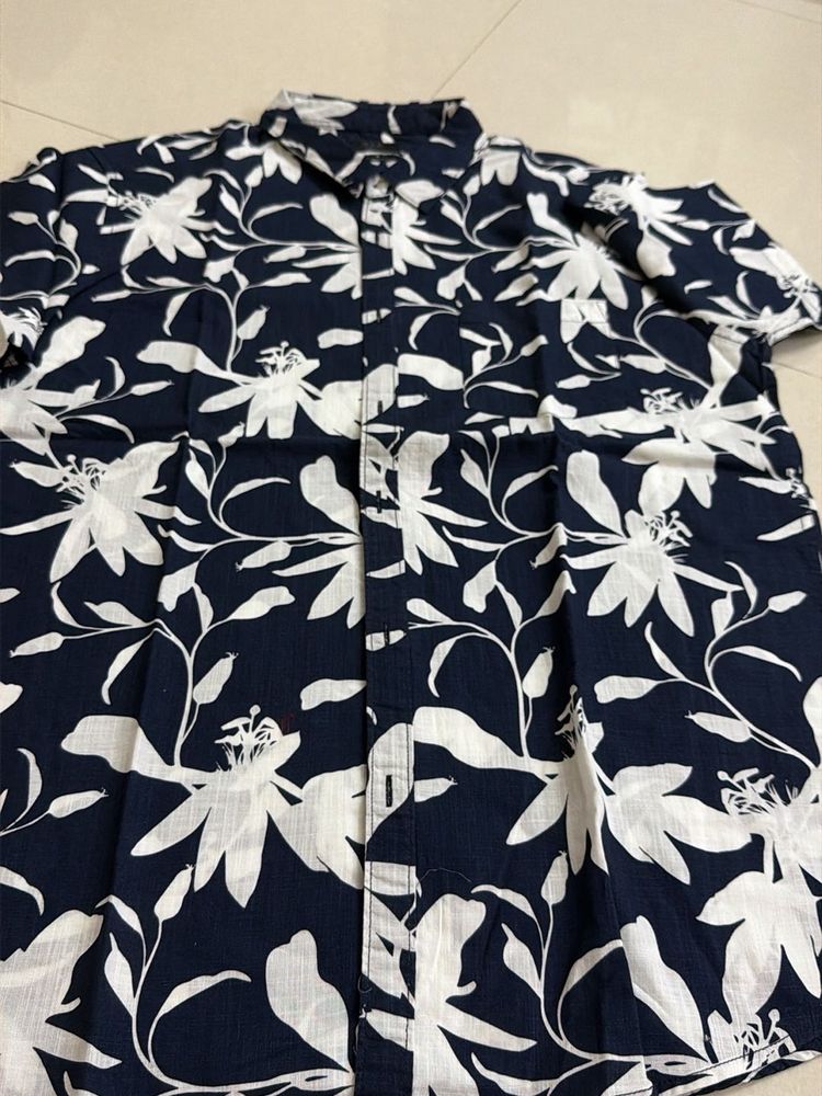 Navy Floral Short Sleeve Shirt