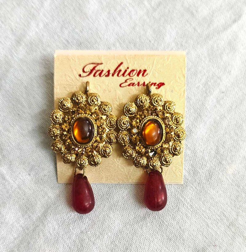 Vintage Brown Gold Tone Earrings 🍂