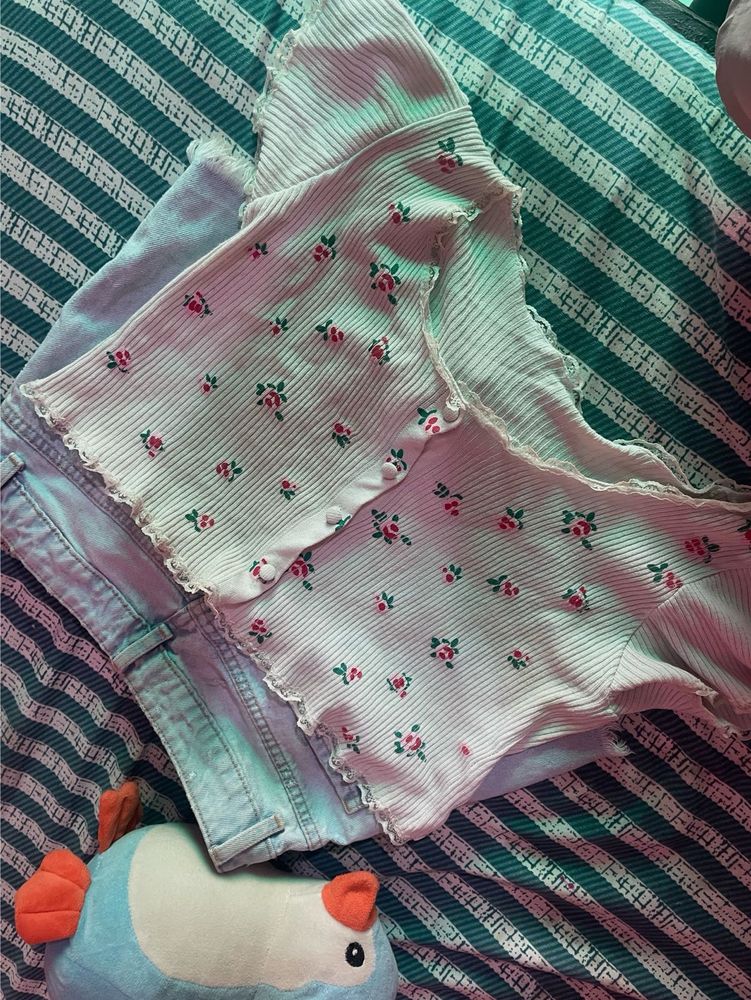 cute crop white top