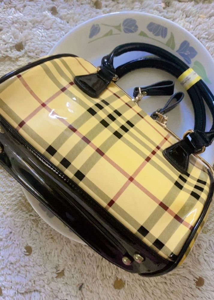 Yellow Handbag | Stylish 👜