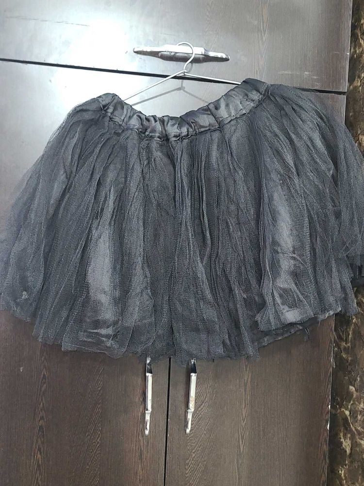 Can -Can/Under skirt for lehenga/gowns and dresses