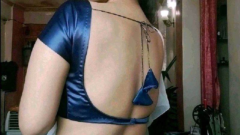 Deep neck backless (non padded)