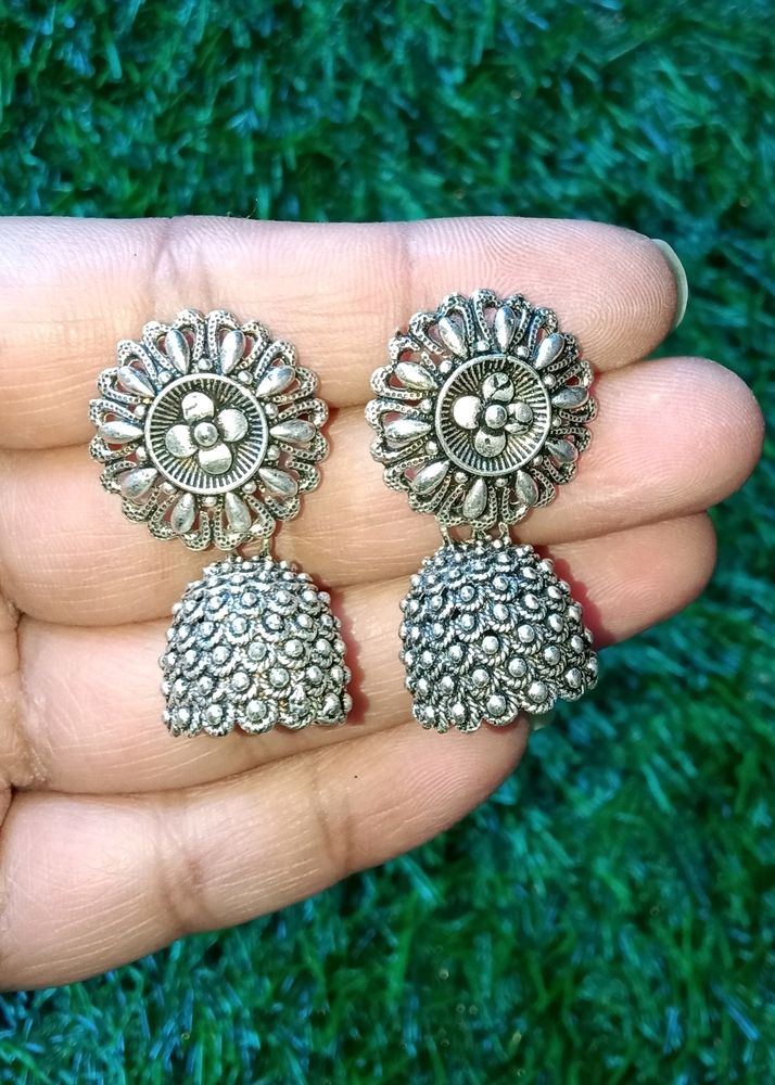 Oxidised Earring 😇