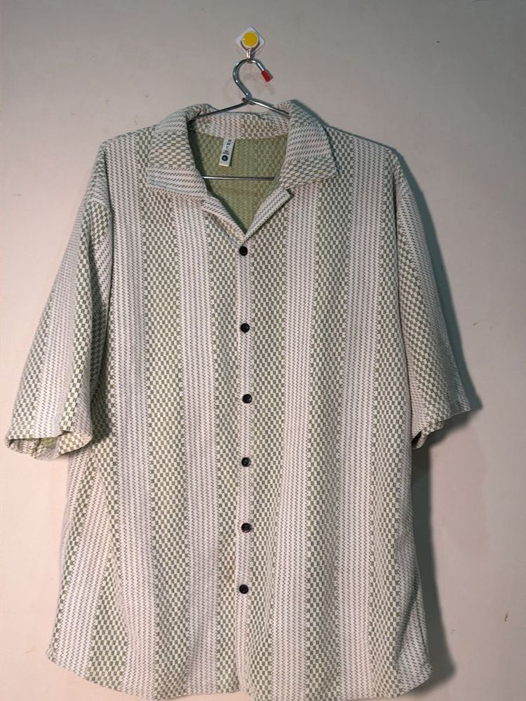 Men's Striped Short-Sleeve Shirt