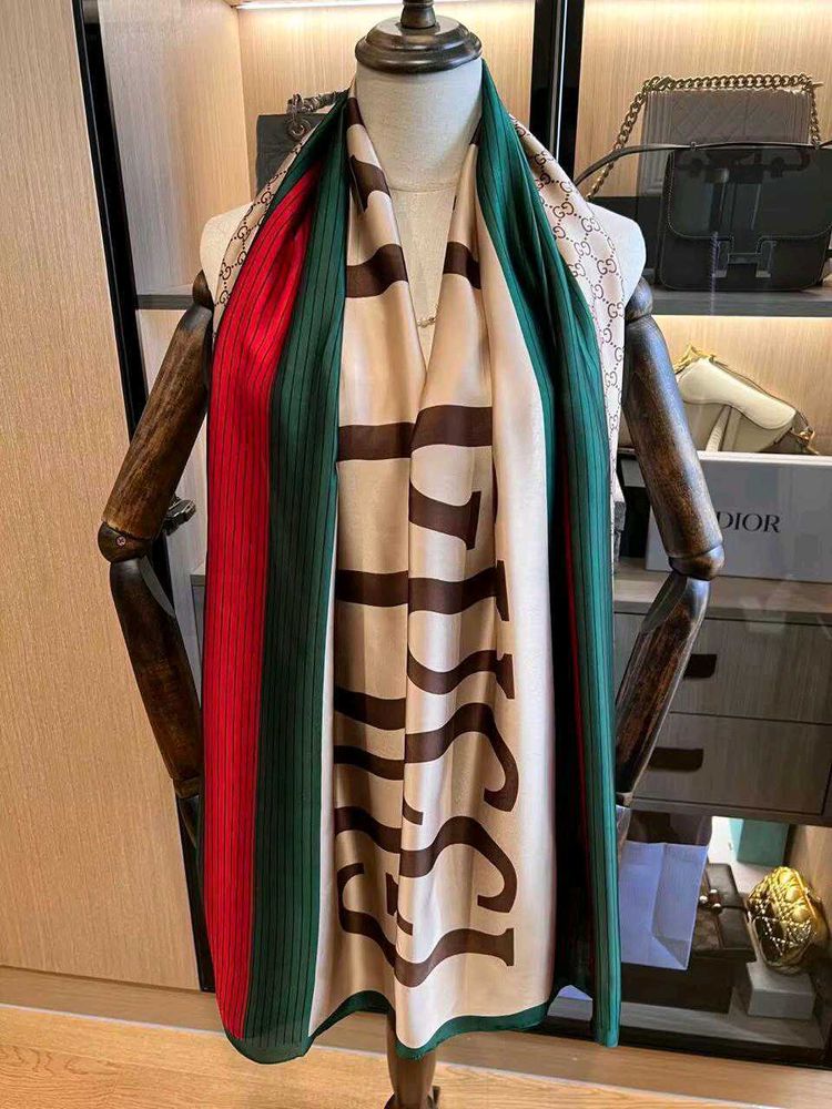 Gucci - Designer Scarf