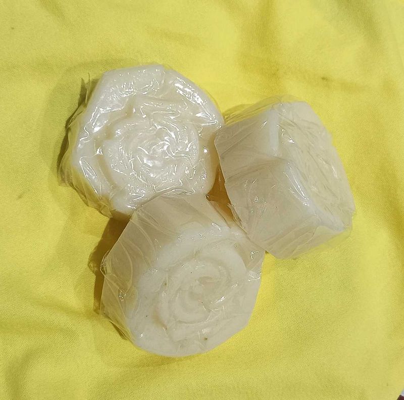 whitening rice soap 11 pack