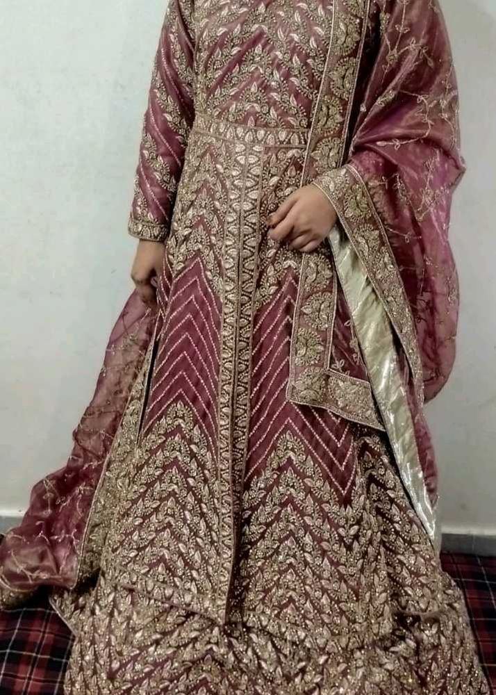 Exquisite Embroidered Lehenga Set