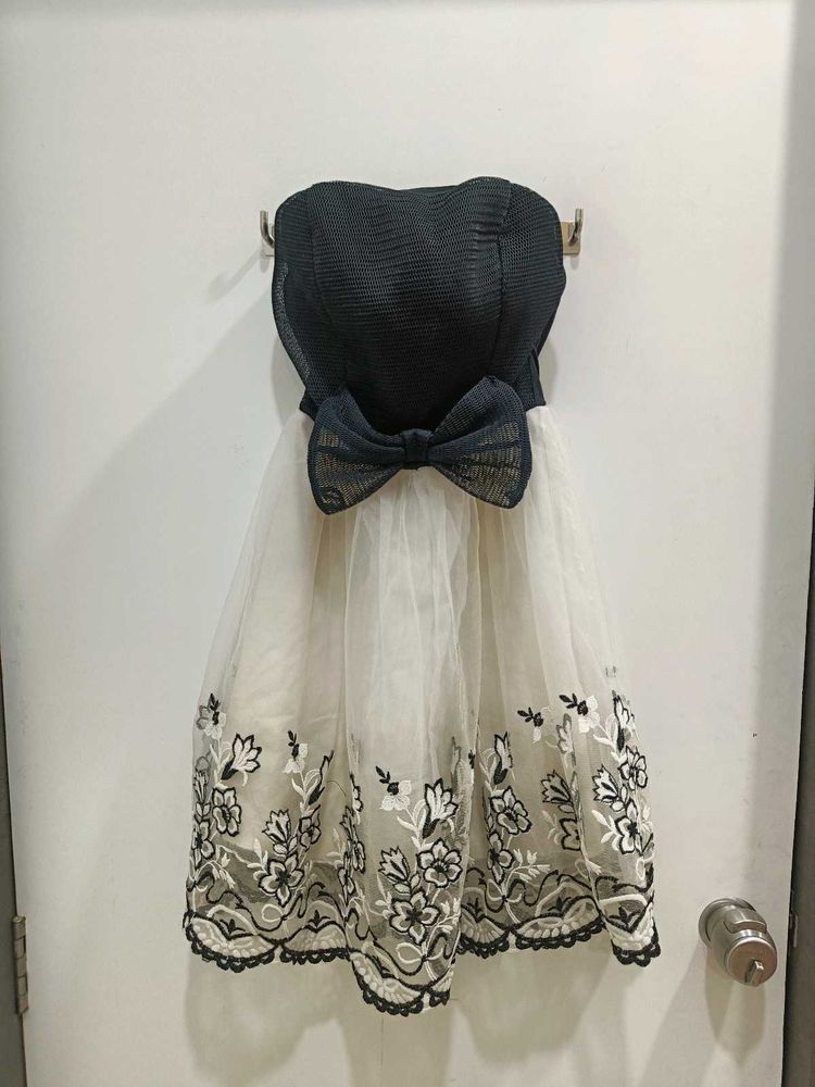Chic Black &amp; White Tulle Dress