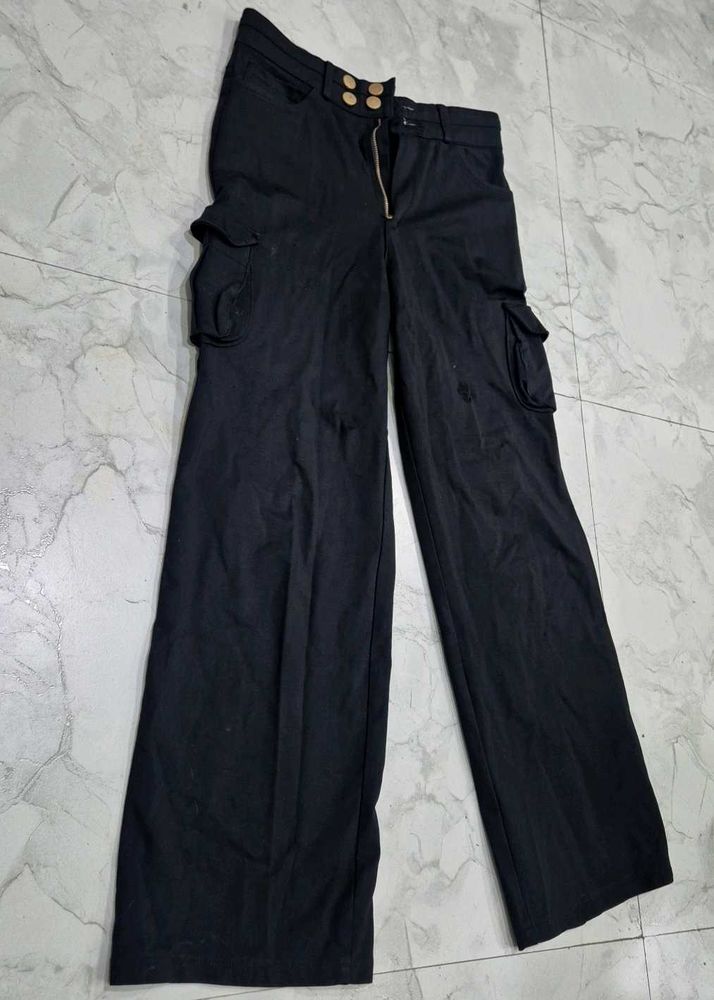 Women's Black Wide-Leg Cargo Pants