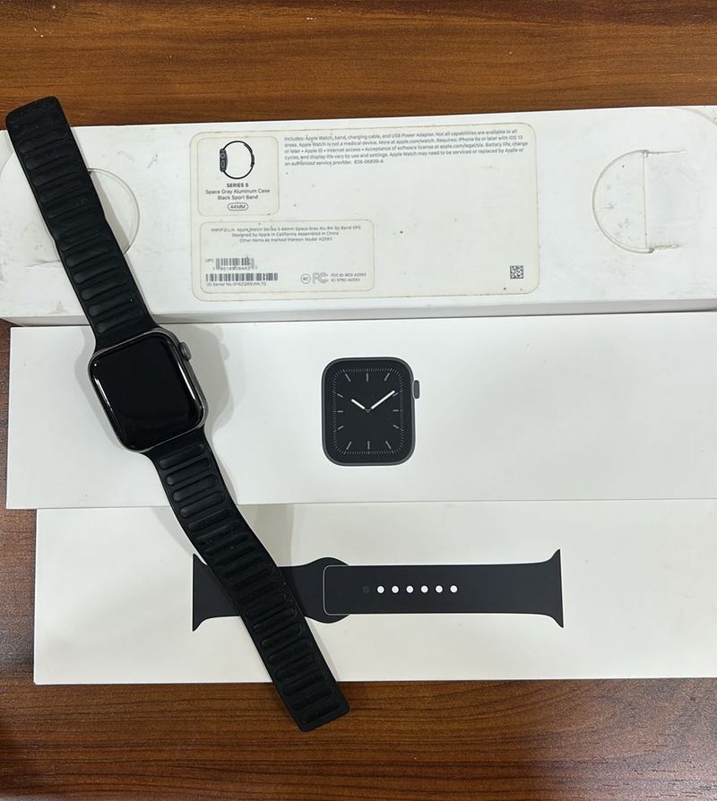Original Apple Watch - Excellent Condition