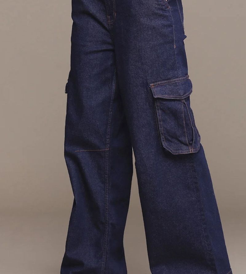 Wide Leg Cargo Jeans