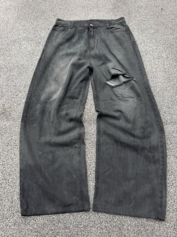 Ripped Wide Leg Jeans