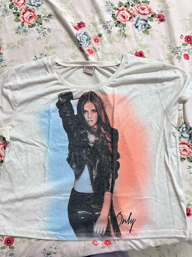 ONLY Graphic Print T-Shirt