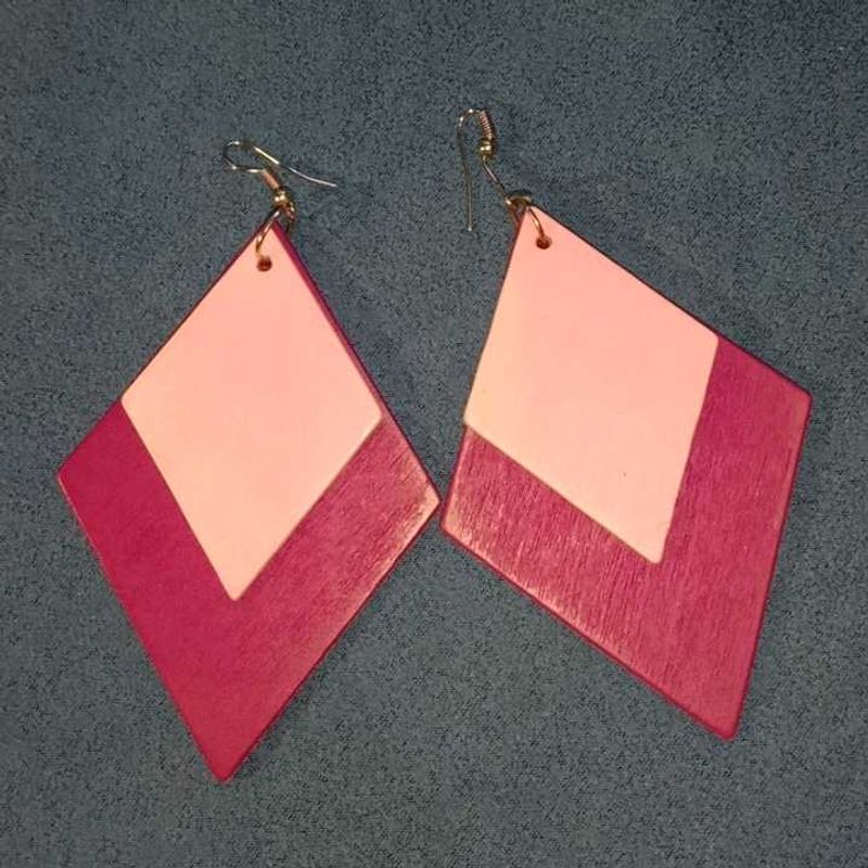 Women's Movable Wooden Earing