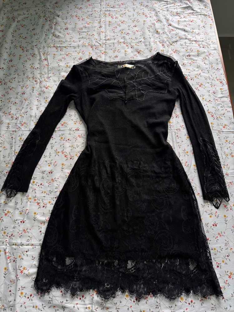 black mini dress
