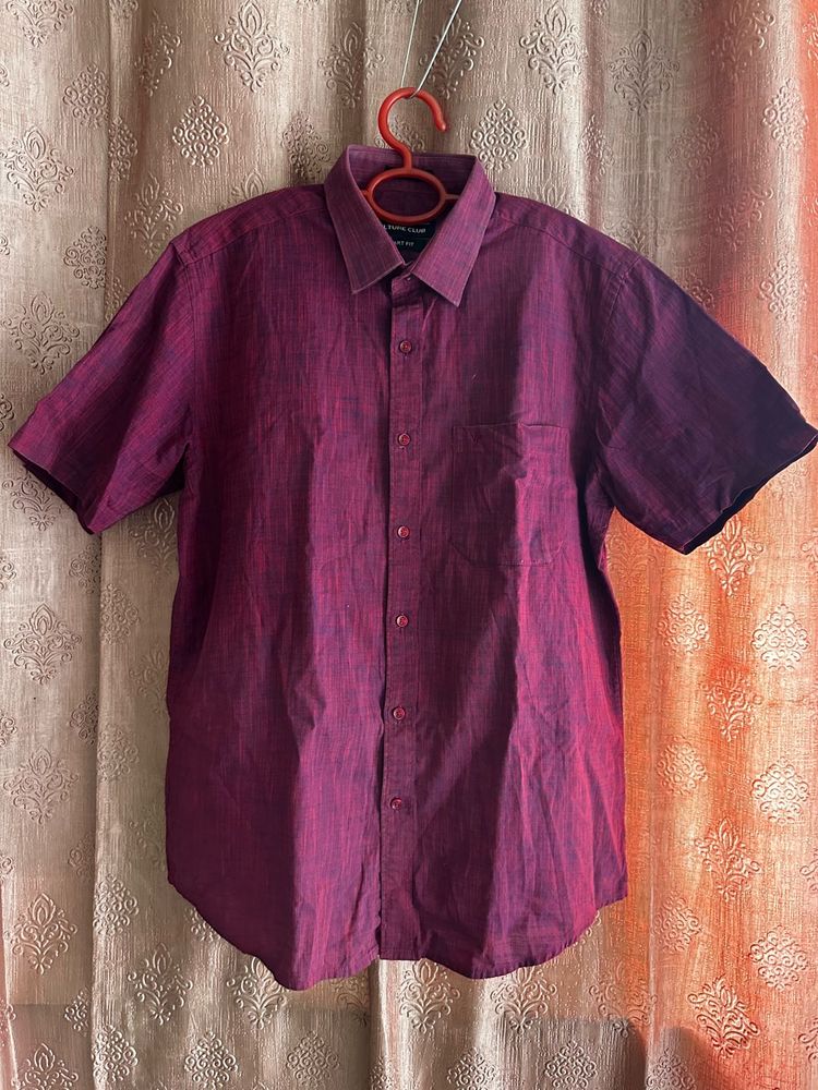 Men's Short Sleeve Button-Up Shirt