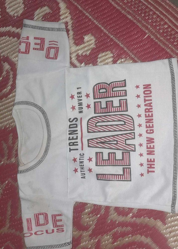 Kids White T-Shirt "Leader"