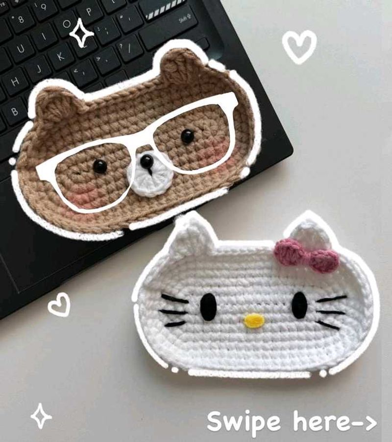 Crocheted specs holder