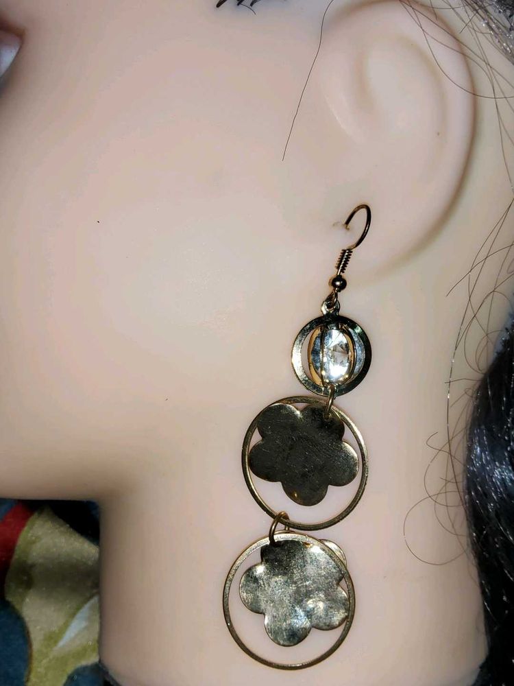 Beautiful Golden Dangle with Stone