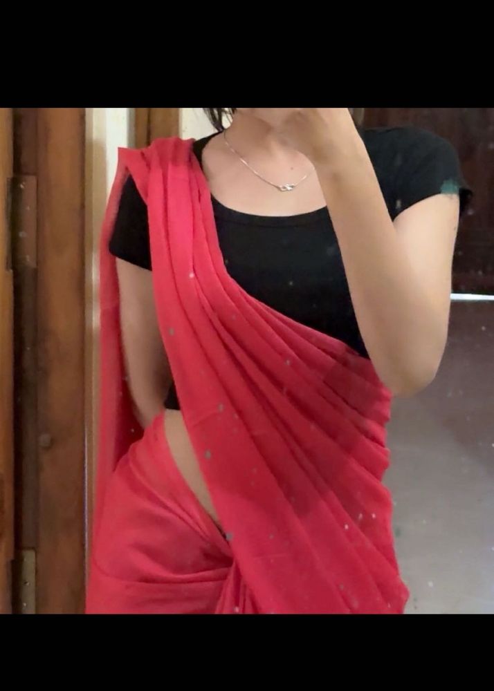 🚨sale🚨Vibrant Pink Saree with Sparkle
