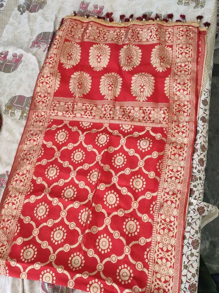 Red &amp; Gold Dupatta