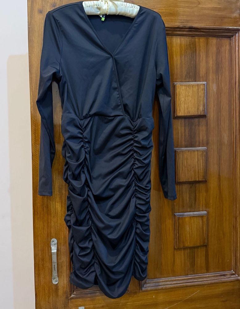 Chic Black Ruched V-Neck Dress