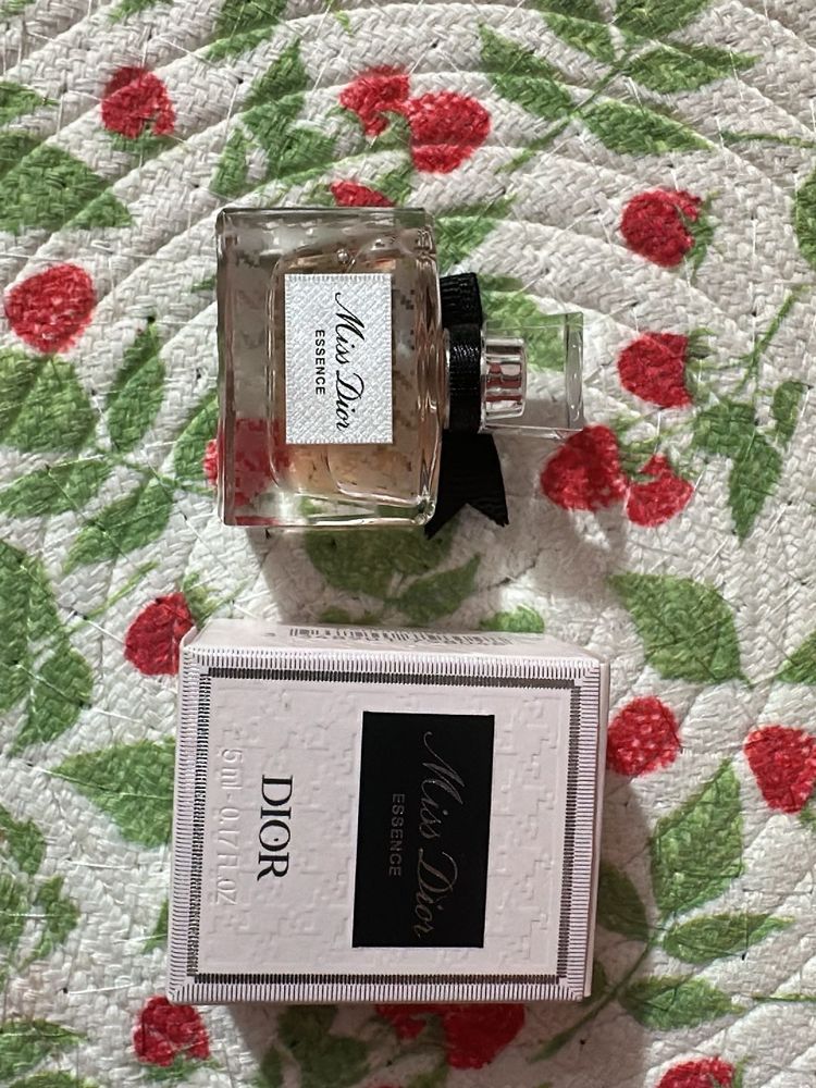 Dior essence