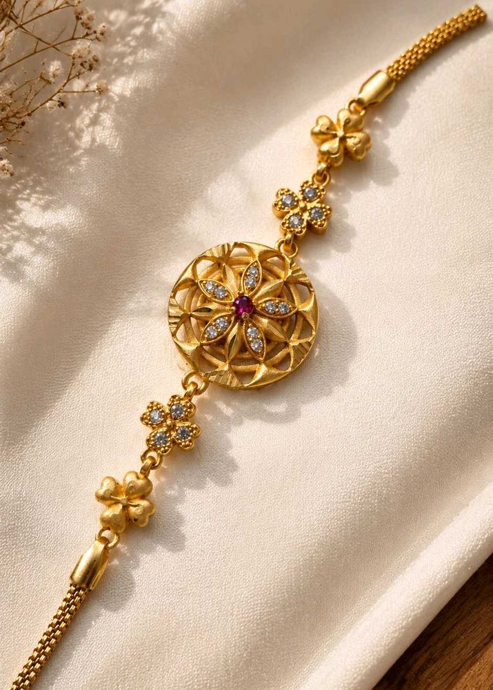Brand-new Gold-plated Bracelet