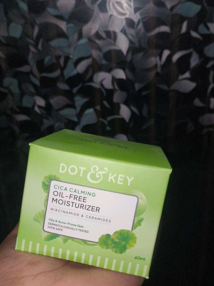 Dot &amp; Key Cica Calming Oil-Free Moisturizer