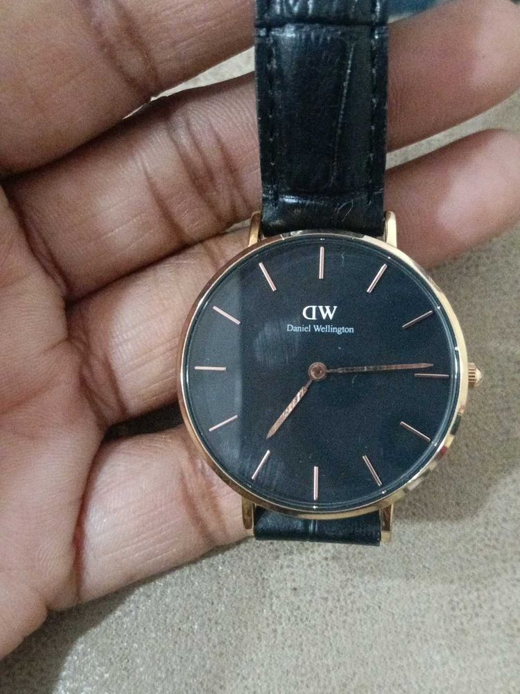 Daniel Wellington Black Dial Watch