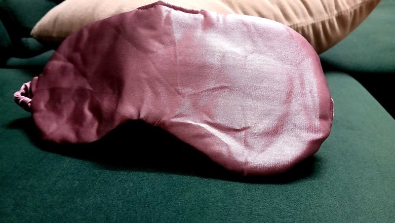 Silky Smooth Eye Mask