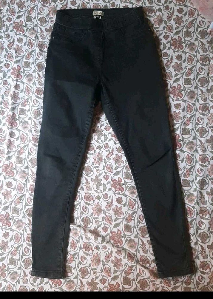 Women's Black Skinny Jeans