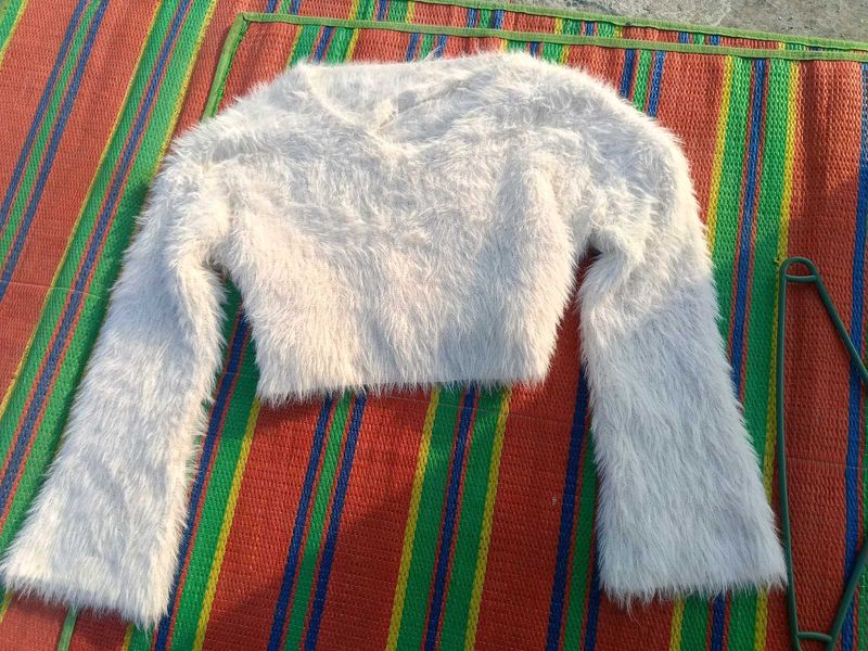 Fluffy White Crop Top