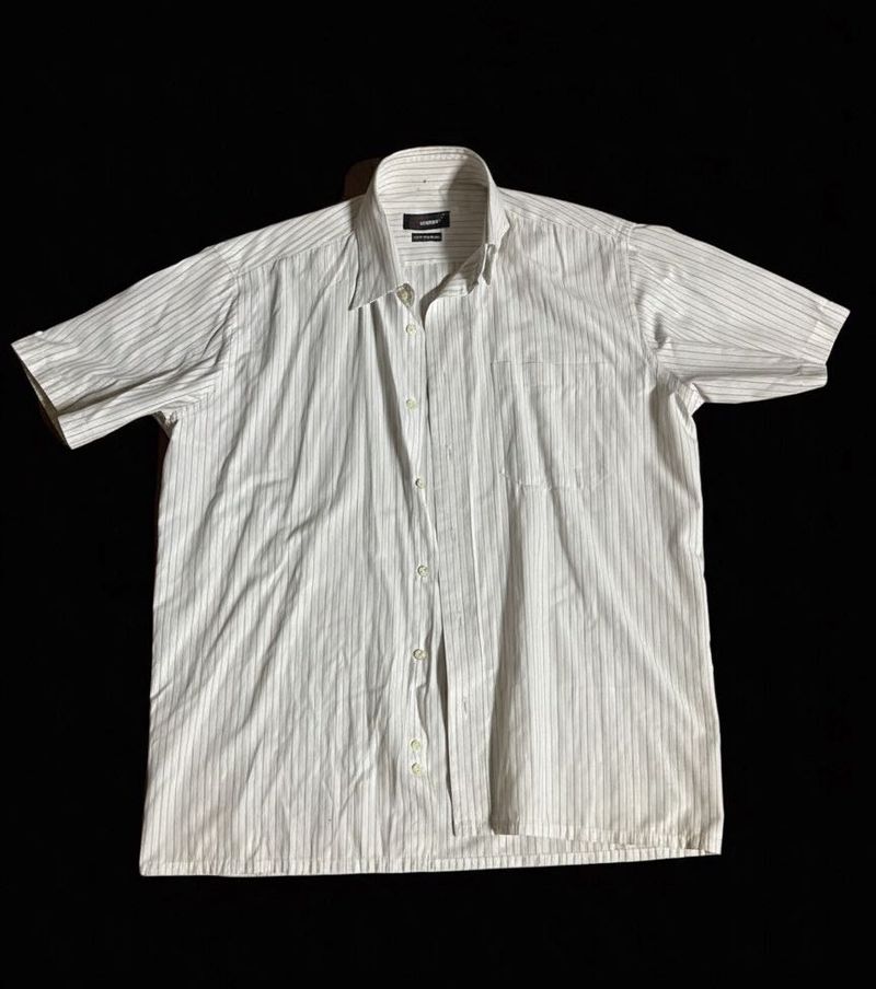 WHITE SHIRT