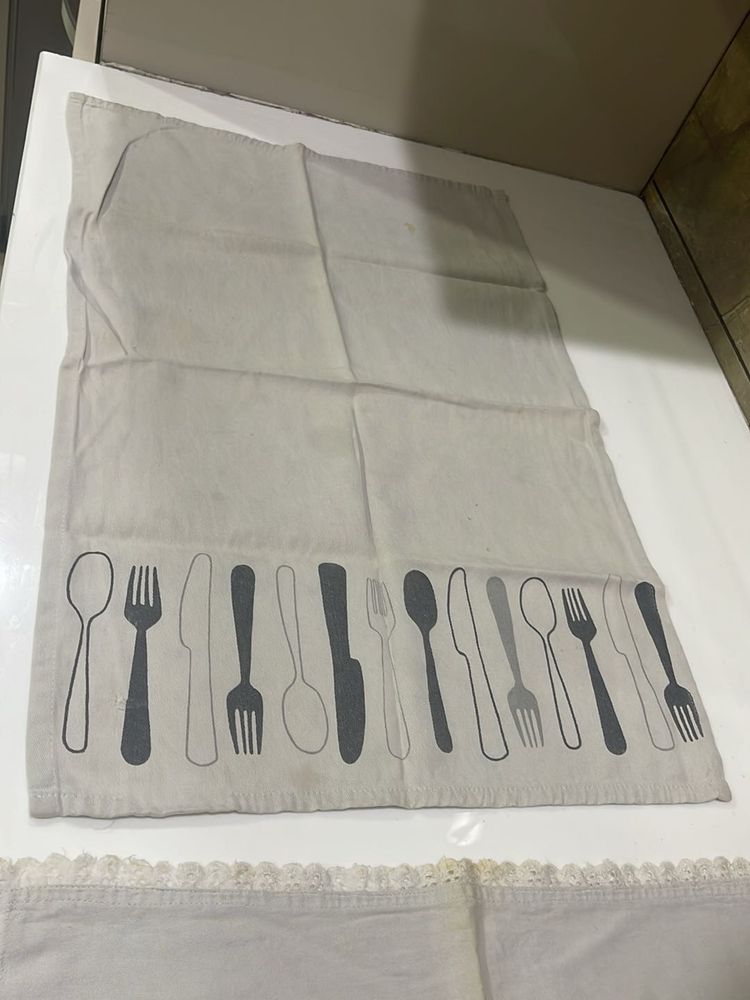 Kitchen Towel with Cutlery Print