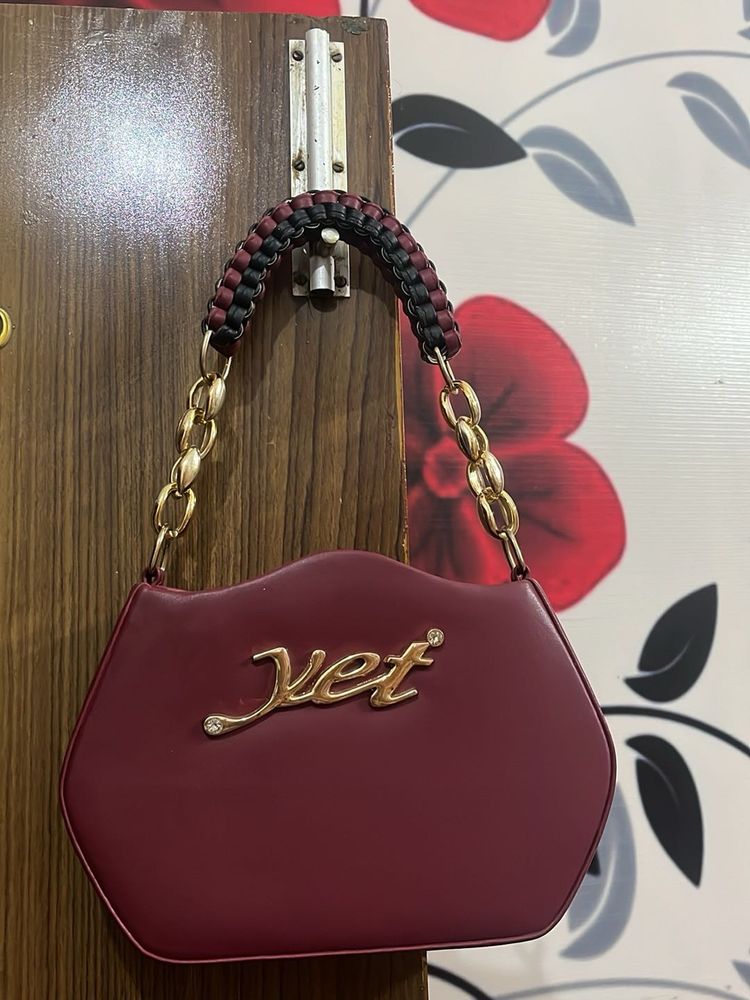 Chic Maroon Lip-Shaped Clutch Bag
