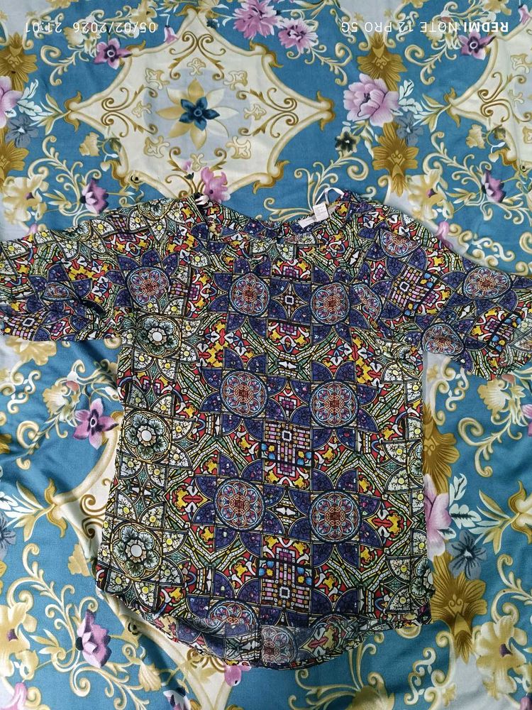 Patterned Women's Top