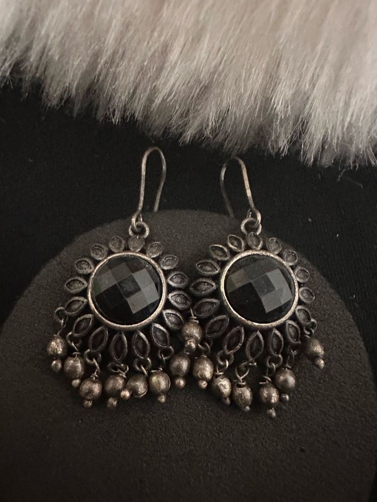 Elegant Black Stone Dangle Earrings