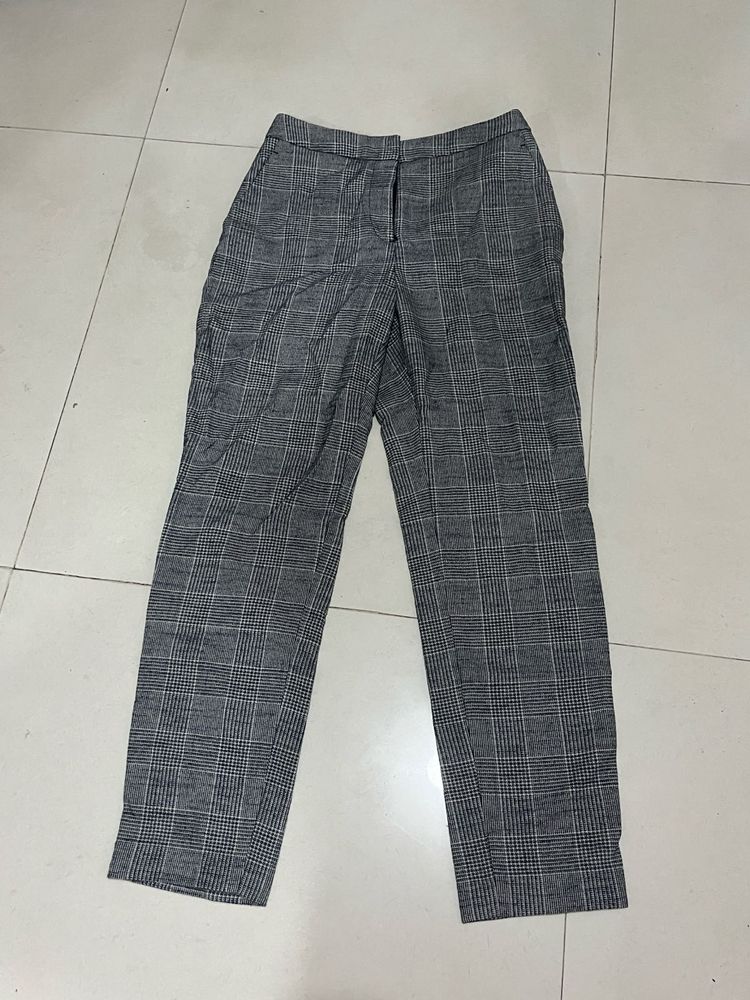 H&amp;M Grey Plaid Slim Fit Pants with Pockets