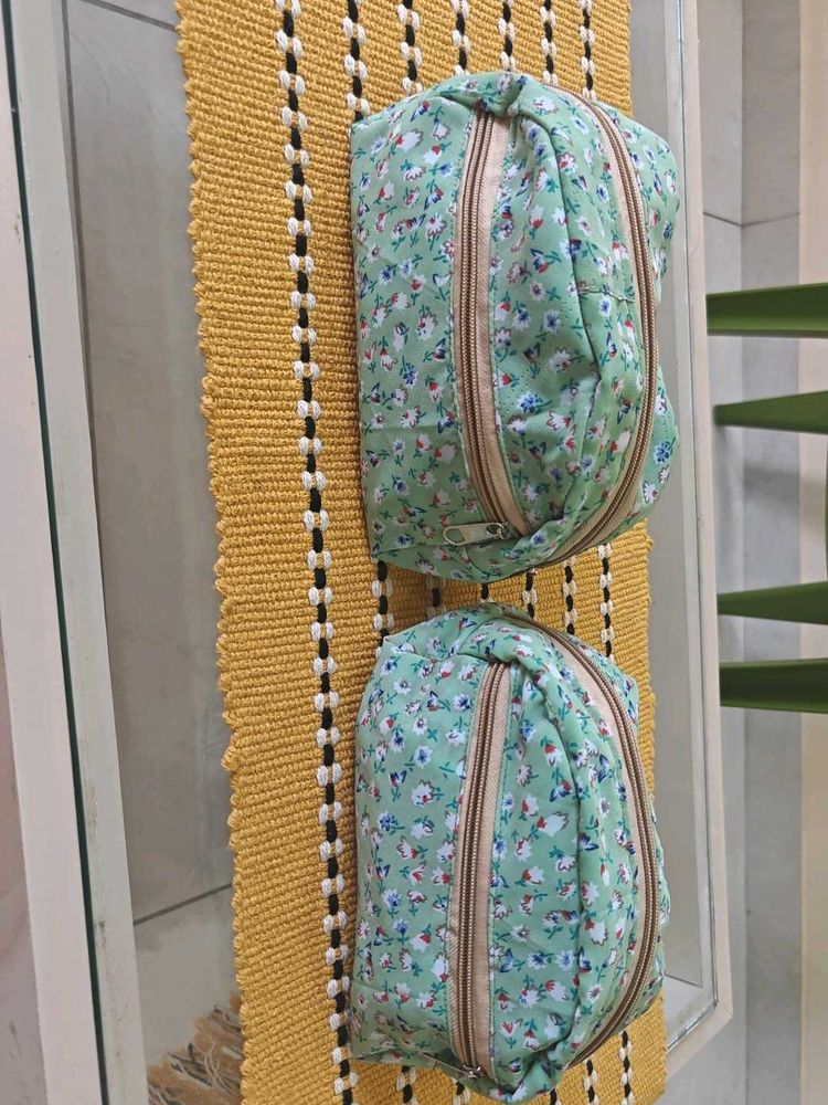 Set of 2 Floral Print Pouches