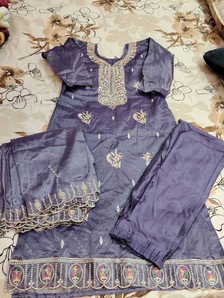 Trending Organza Suit 3pc