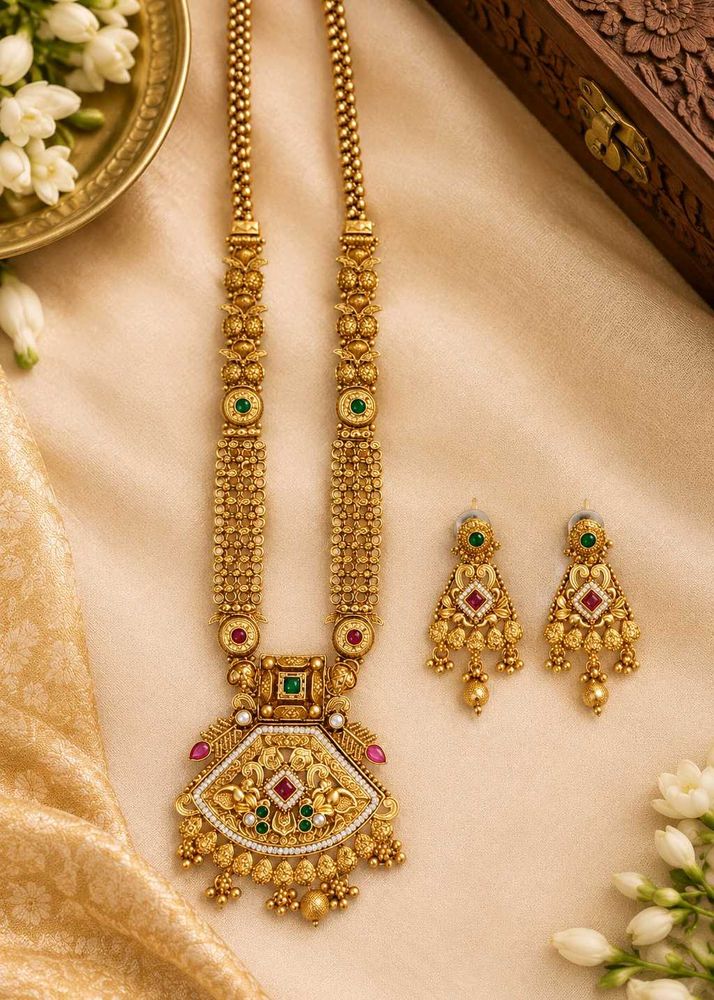 Antique Gold Necklace &amp; Earring Set