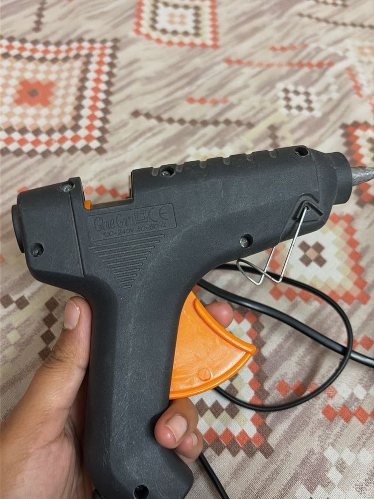glue gun