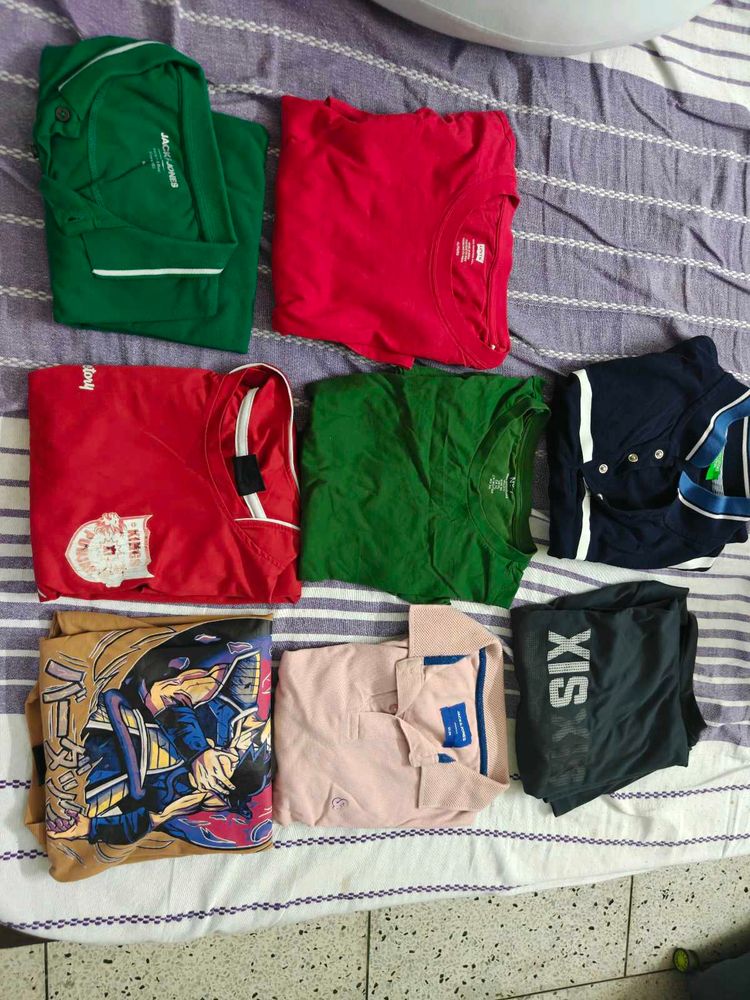 8 Bundle of Men's T-Shirts